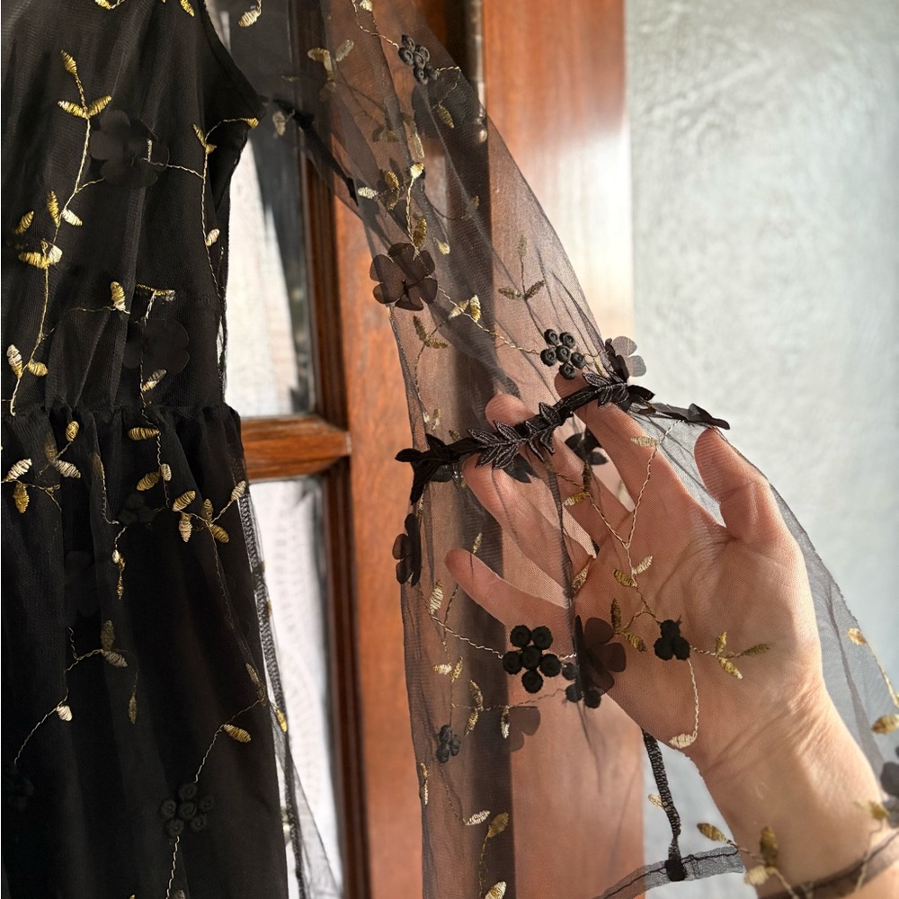 Disturbia Chrysanthi Applique Maxi Dress with Black Gold Floral Accents US 6 - Picture 9 of 11